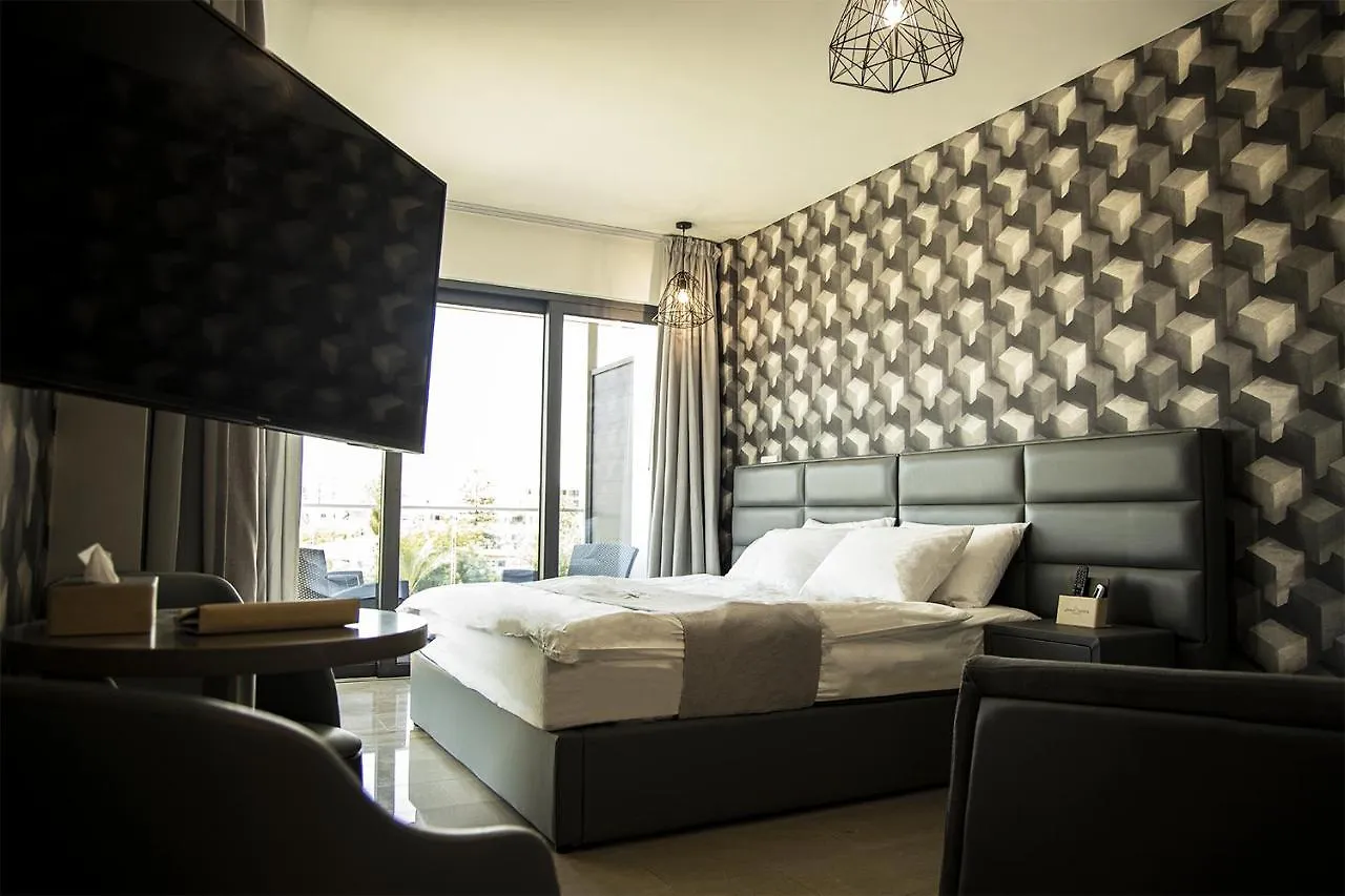 Jimmy'S Suites Larnaca Appart hôtel