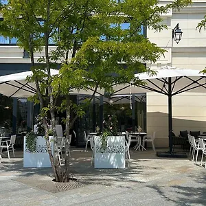*** Hotel apartamentowy Residhome Paris Francja